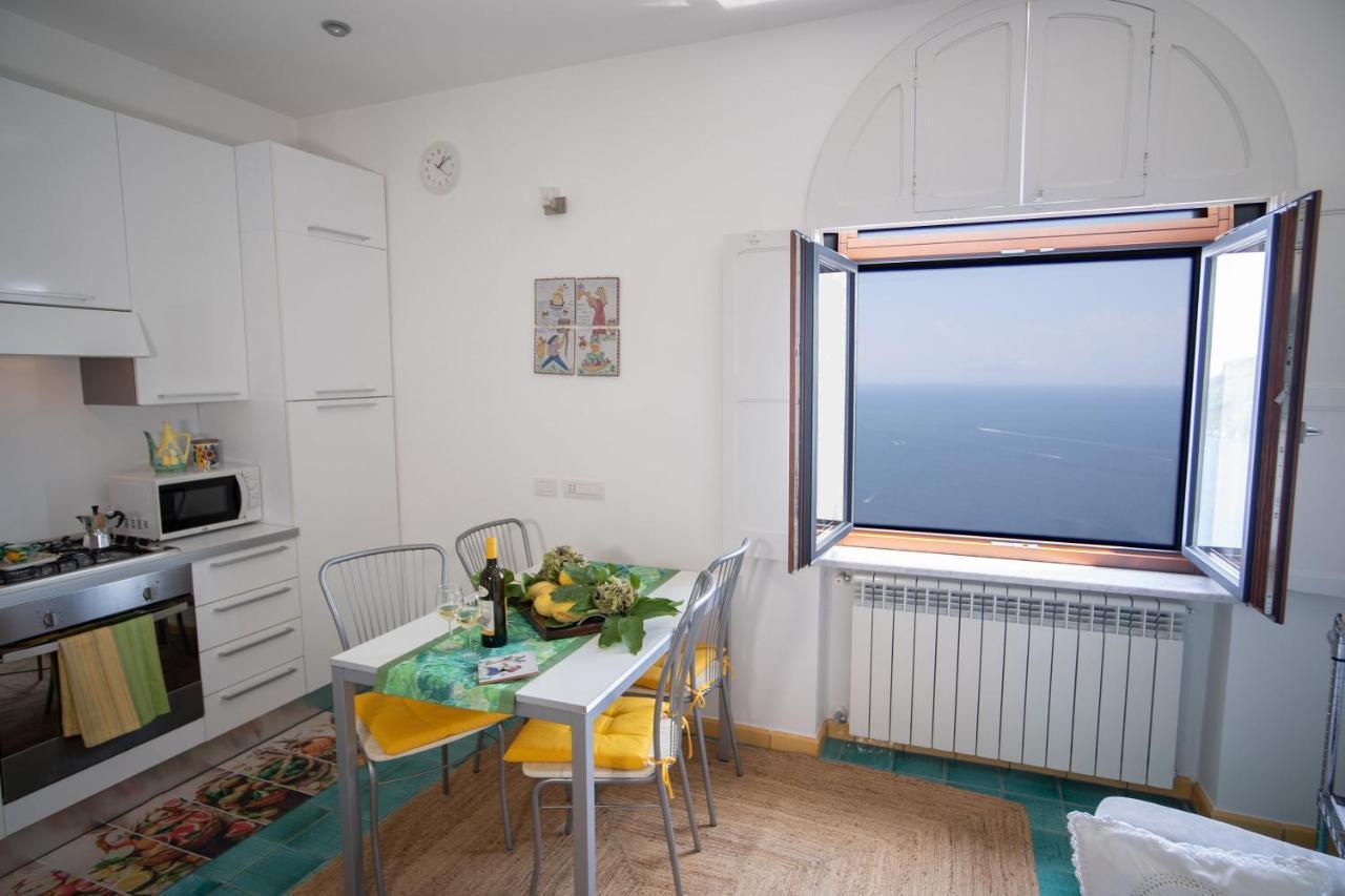 Casa Bianca: Delightful Apartment In 라벨로 외부 사진