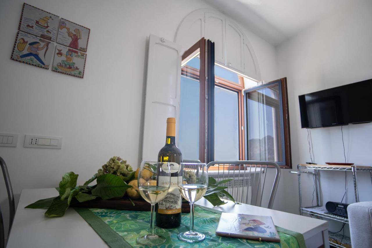 Casa Bianca: Delightful Apartment In 라벨로 외부 사진